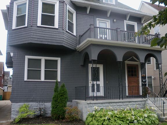 2nd image of 395 Lafayette Ave #2