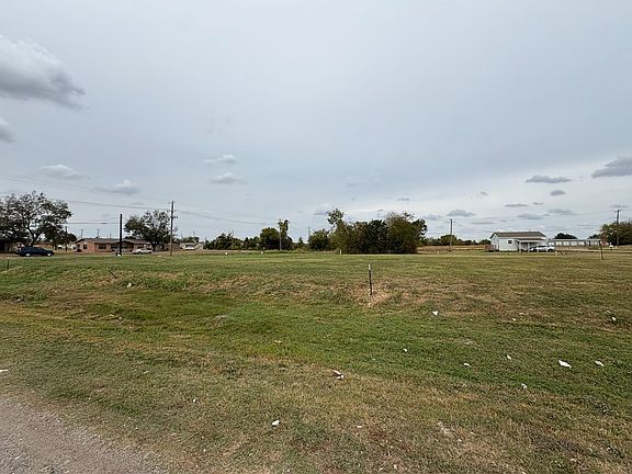 3rd image of E Sabine St