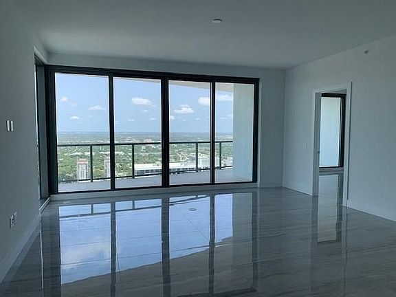 5th image of 100 Las Olas Blvd Unit 1902