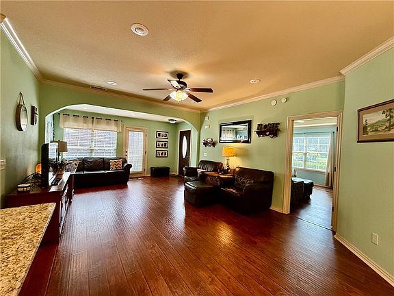 5th image of 3106 SW Warberry Ave