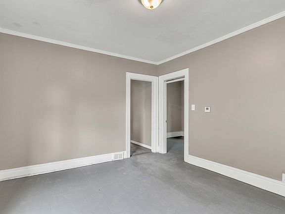 5th image of 238 Miller St