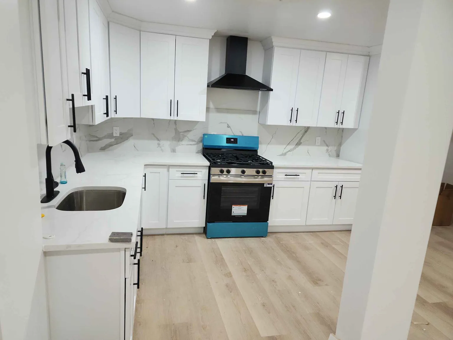 1 bed, 1200 sqft, $1,700 — Photo 3