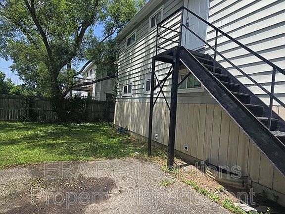 5th image of 977 13th Ave