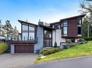 6897 McKenna Ct, Central Saanich, BC V8M1J2