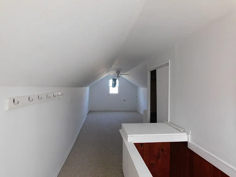 241 Boughey St — Photo 13