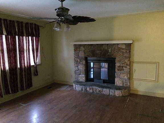 L/R-fireplace w/ blower