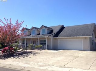 2548 Willow Loop, Florence, OR 97439