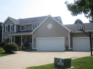 13328 Rocklyn Dr, Urbandale, IA 50323
