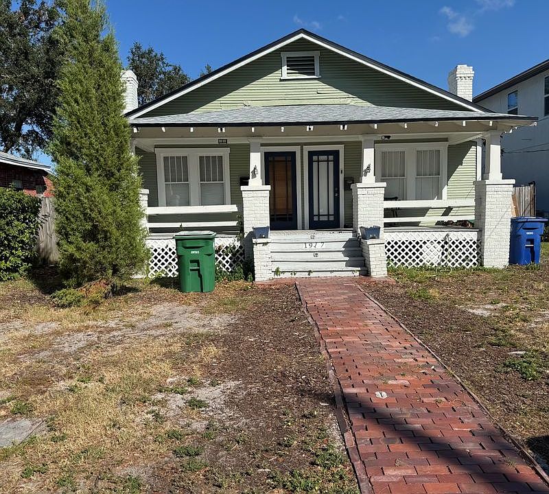 1st image of 1917 W Fig St