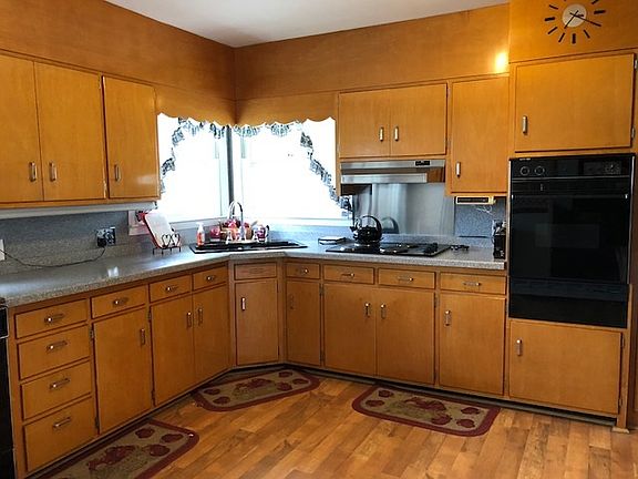 5th image of 128 Sunny Acres Dr