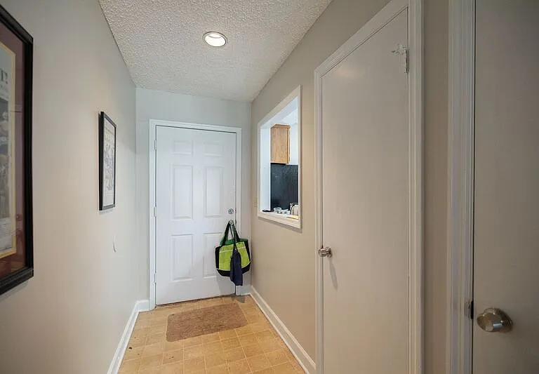 290 Appleby Dr #153 — Photo 2