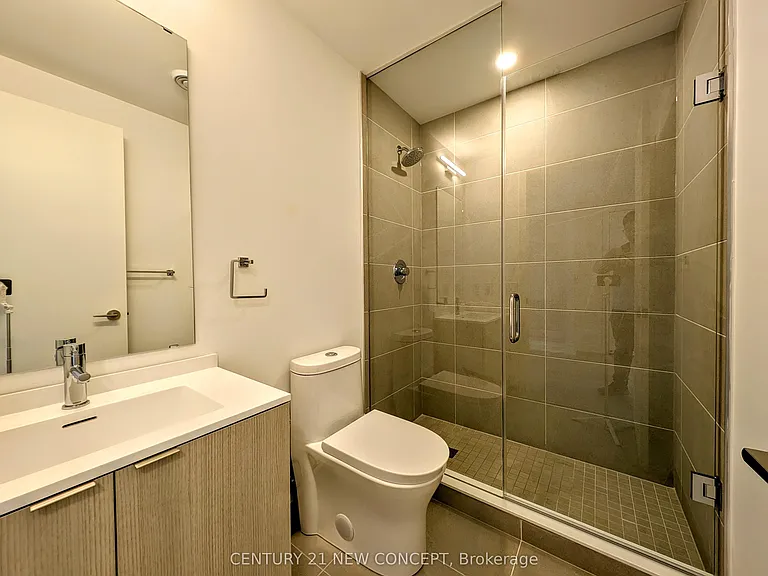 100 Queen St E #2715 — Photo 6