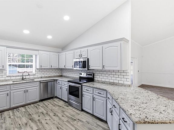 3rd image of 15138 Evans Ranch Rd