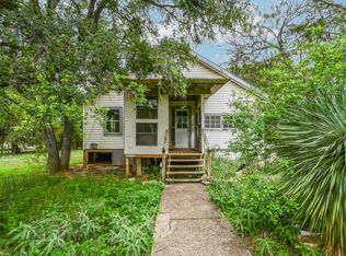 116 Hart Ln, Cedar Creek, TX 78612