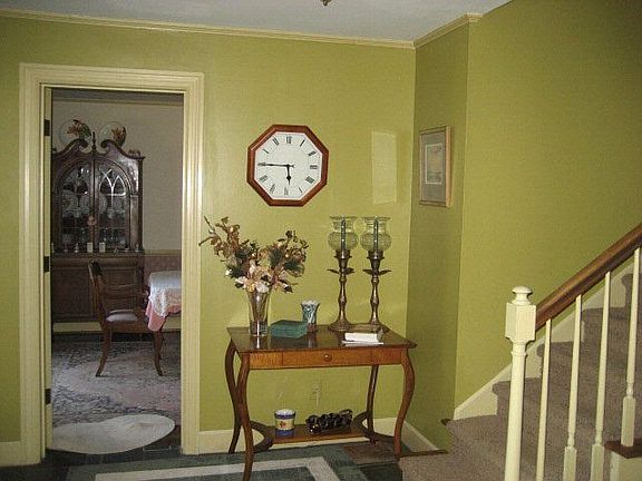 2nd image of 206 McLeod Ln