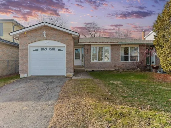 22 Telfer Ct, Brant, ON N3L 3S9