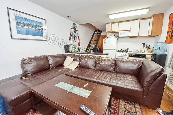 Rented by Genik Group Corp | media 13