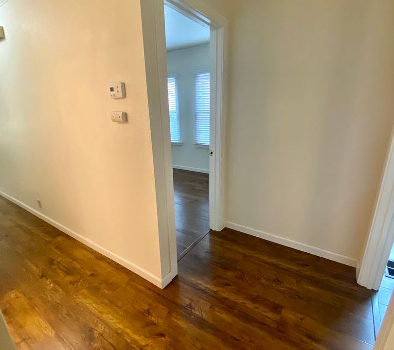 1st image of 1217 1/2 E St #0
