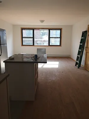 Rented by Grand & Co. | media 44