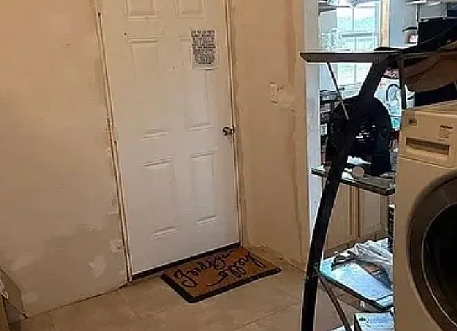2 bed, 360 sqft, $650 — Photo 4