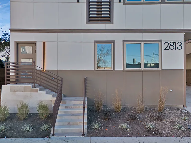 2815 Weisenberger St #201 — Photo 28