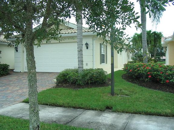 2nd image of 9169 SE Retreat Dr