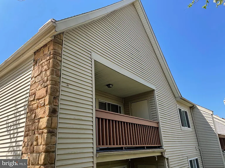 245 Carriage Ct #245 — Photo 41