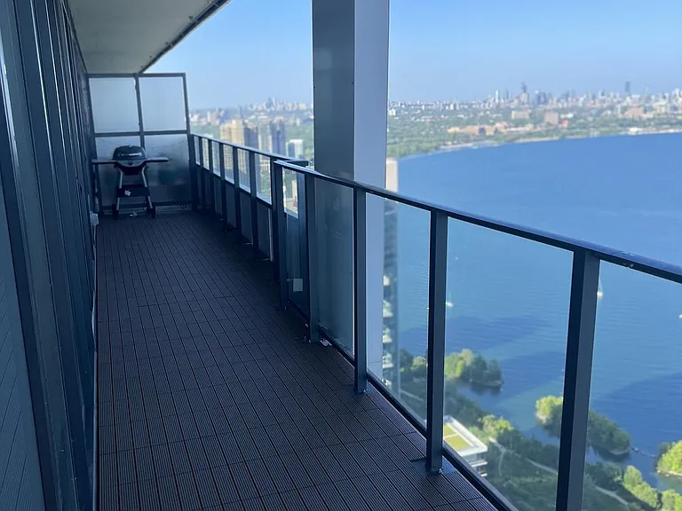 30 Shore Breeze Dr #4910 — Photo 7