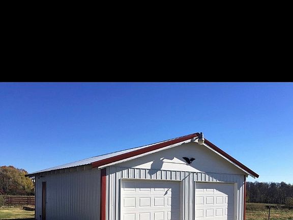 3rd image of 9136 N Farm Road 127