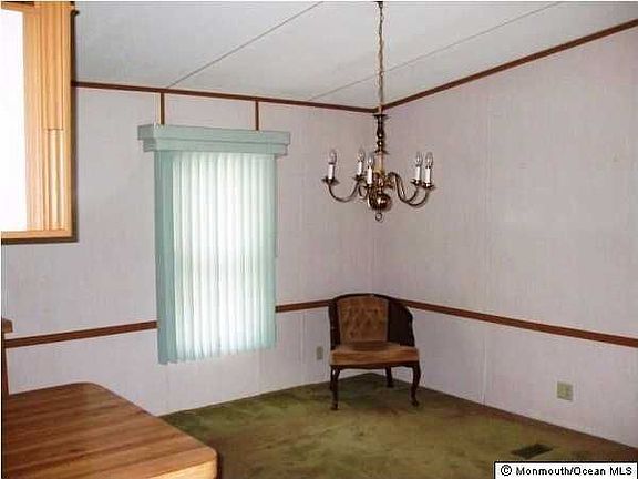 4th image of 127 Briarwood Ct