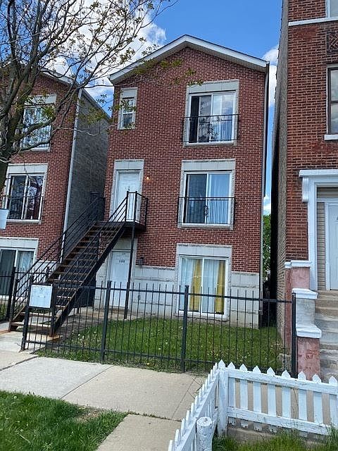 1st image of 1352 S Kedvale Ave