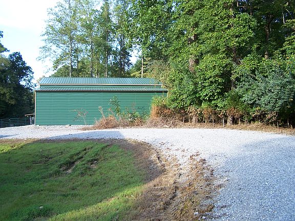 4th image of 598 Eddyville Blacktop Rd