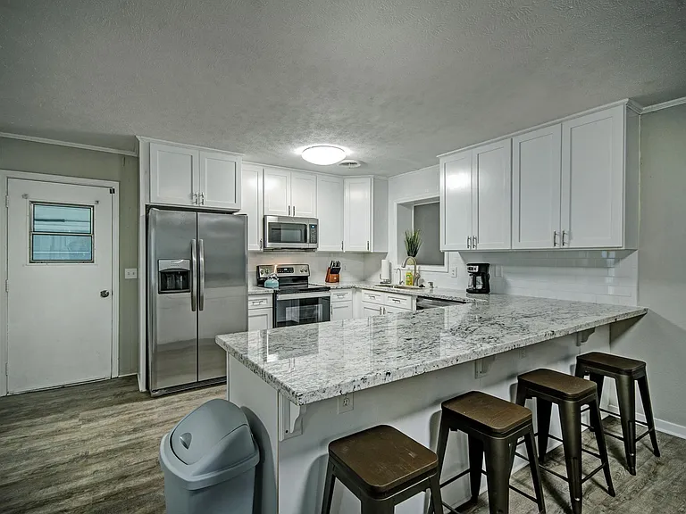 134 Meadowdale Dr — Photo 6
