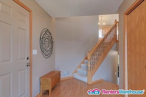 3rd image of 415 6th Ave S