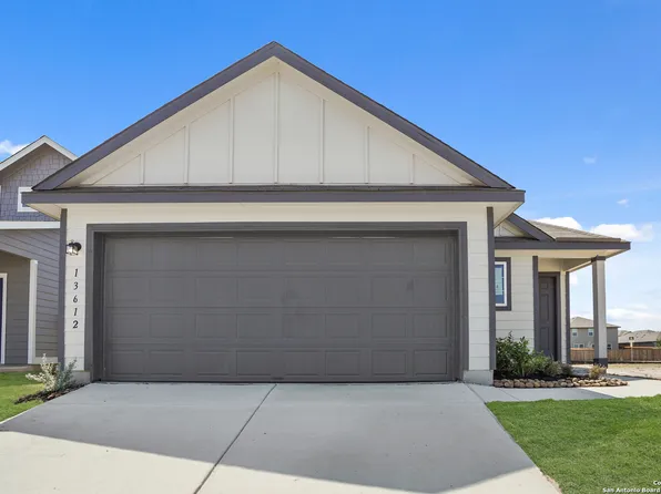 13612 Helton Pass, St Hedwig, TX 78152