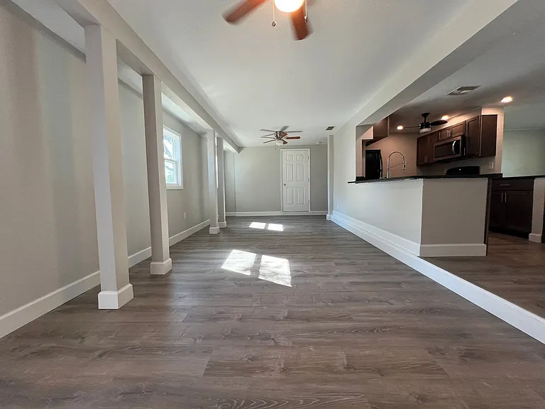 2443 Duke Ln — Photo 14