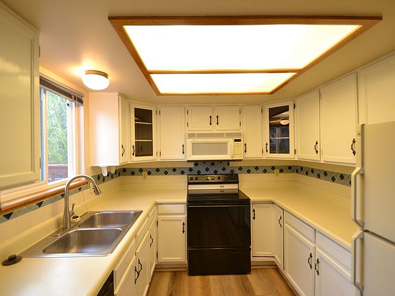 4th image of 8873 Bellcove Cir