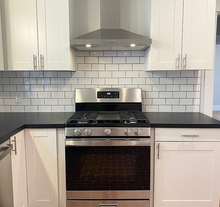 1st image of 188 Saranac Ave #2
