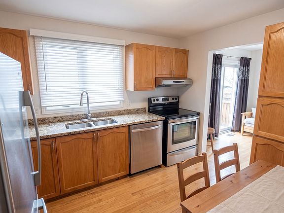 3rd image of 1639 Locksley Ln #11