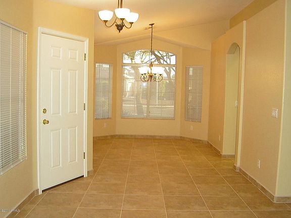 Dining Area and Entry