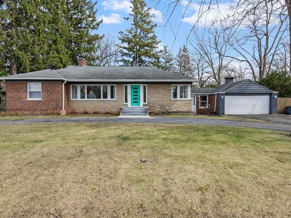 21450 Whittington St, Farmington Hills, MI 48336