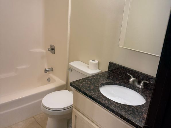 220 Morgan Ct APT 2C