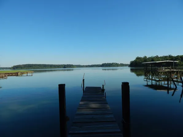 780 Captain Kidd Dr, Florien, LA 71429