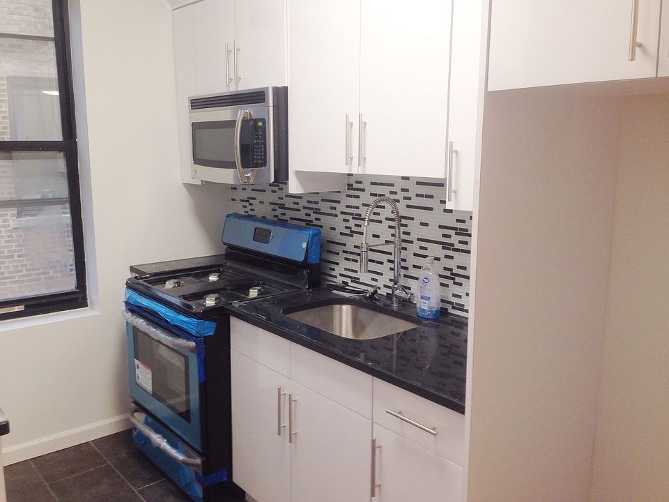 1st image of 1114 46th Ave #4D