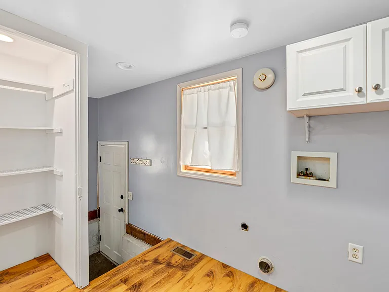 102 E Academy Ave — Photo 12