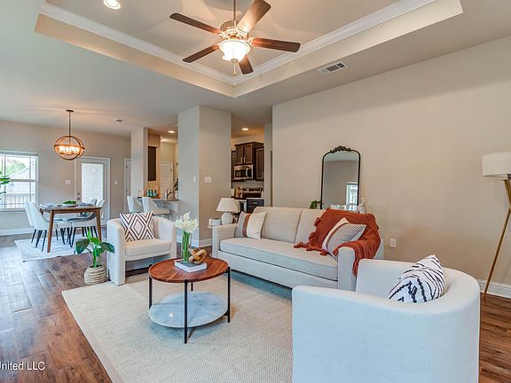 5th image of 14061 Anandale Cir