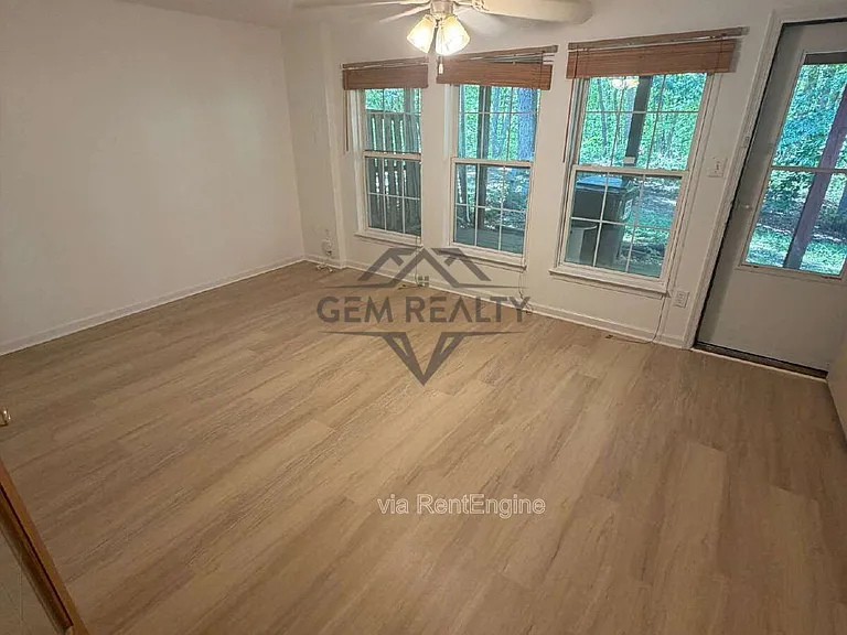 4710 Turnberry Dr — Photo 38