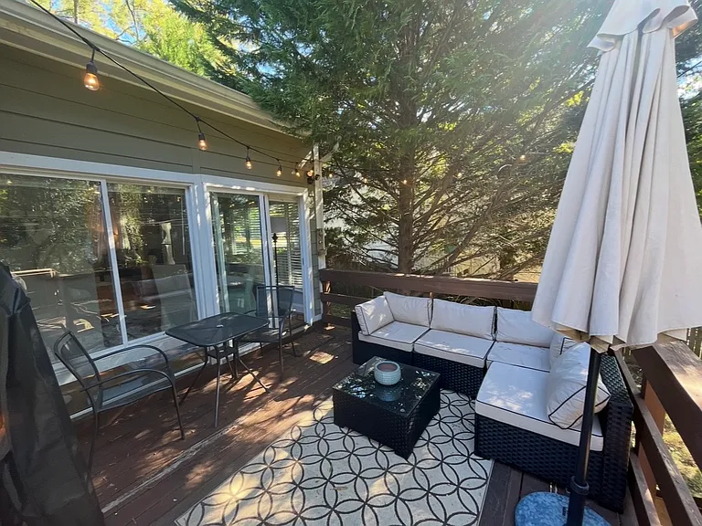 2420 Kingsbury Dr — Photo 13