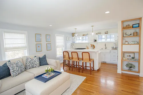25 Simpson Ave #ID1514679P Photo 1 25 Simpson Ave #ID1514679P Photo 1
