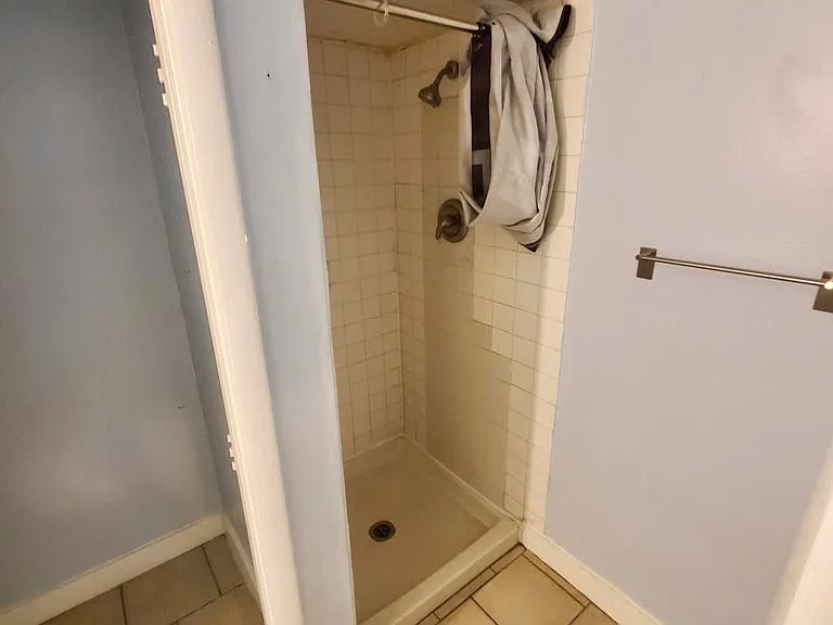 214 N 17th St #2 — Photo 10